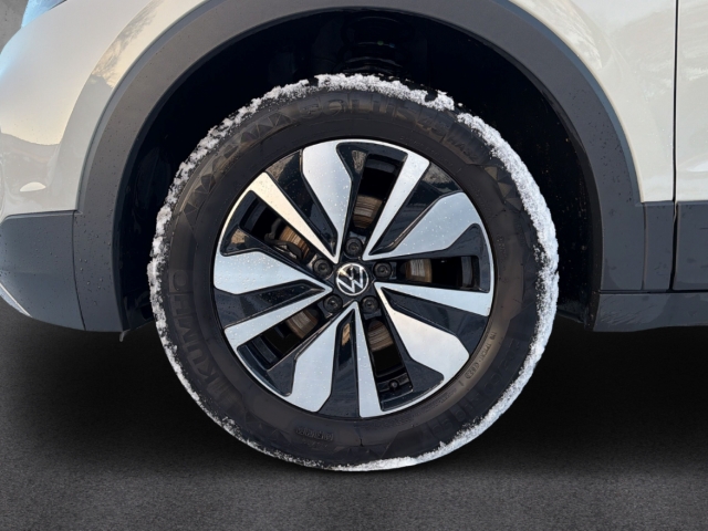 Fahrzeugabbildung Volkswagen T-Cross 1.0 TSI MOVE SHZ AppConnect AHK PDC Klim
