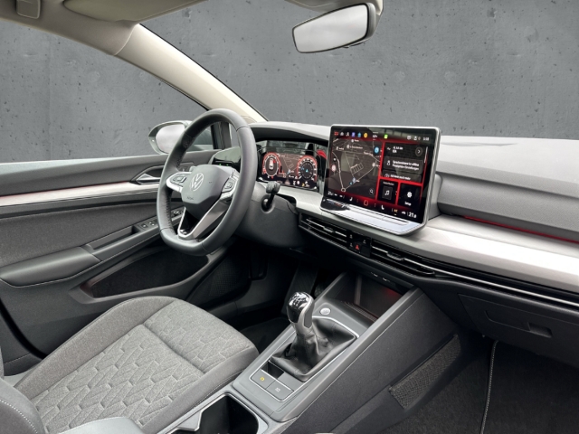 Fahrzeugabbildung Volkswagen Golf VIII 85 kW Life EU6e 1.5 TSI LED Navi SHZ ACC PDC