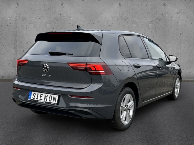 Fahrzeugabbildung Volkswagen Golf VIII 85 kW Life EU6e 1.5 TSI LED Navi SHZ ACC PDC