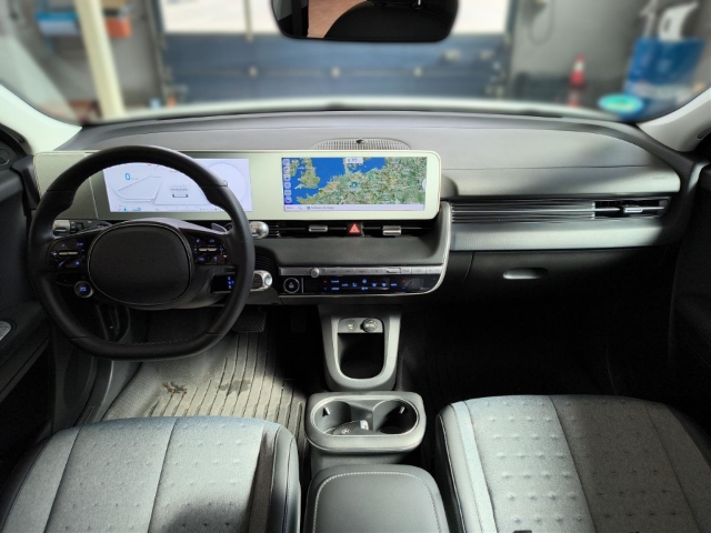 Fahrzeugabbildung Hyundai IONIQ 5 77,4kWh 2WD MY24 TECHNIQ Assist-P 20LM el. Heckklappe Navi Digitales Cockpit