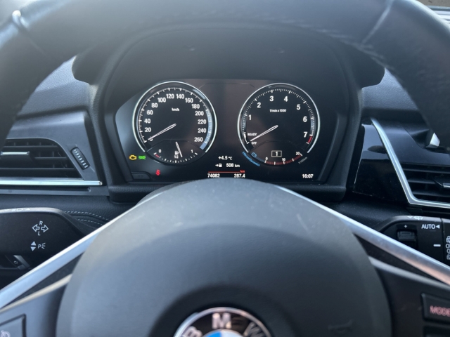 Fahrzeugabbildung BMW 218 Active Tourer Sport Line LED Navi SHZ PDC Alu