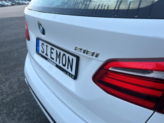 Fahrzeugabbildung BMW 218 Active Tourer Sport Line LED Navi SHZ PDC Alu