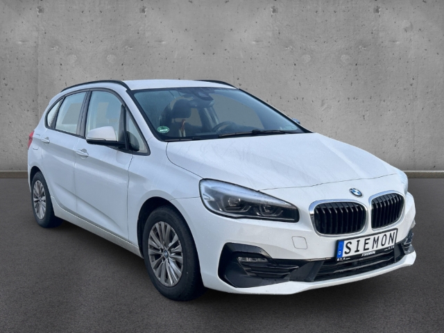 Fahrzeugabbildung BMW 218 Active Tourer Sport Line LED Navi SHZ PDC Alu