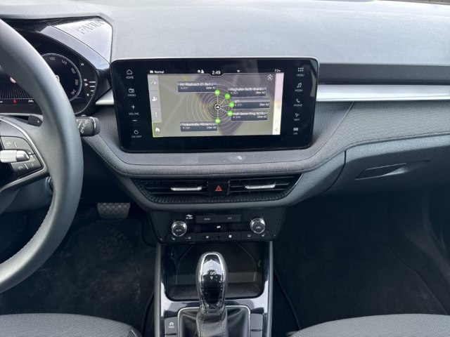 Fahrzeugabbildung SKODA Fabia 1.0 TSI DSG Tour LED Navi Temp SHZ LHZ Kam