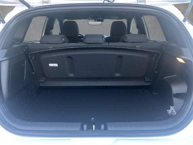 Fahrzeugabbildung Hyundai i20 FL MY26 1.0 T-GDI MT Blackline Navi Soundsystem Bose LED Apple CarPlay Android Auto