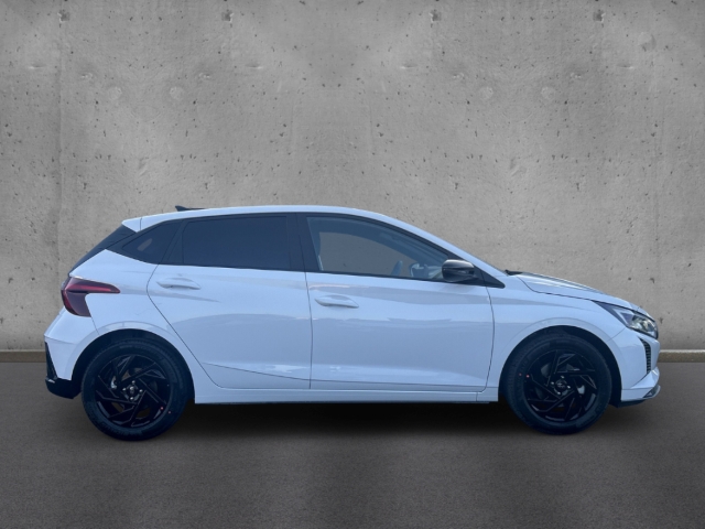 Fahrzeugabbildung Hyundai i20 FL MY26 1.0 T-GDI MT Blackline Navi Soundsystem Bose LED Apple CarPlay Android Auto