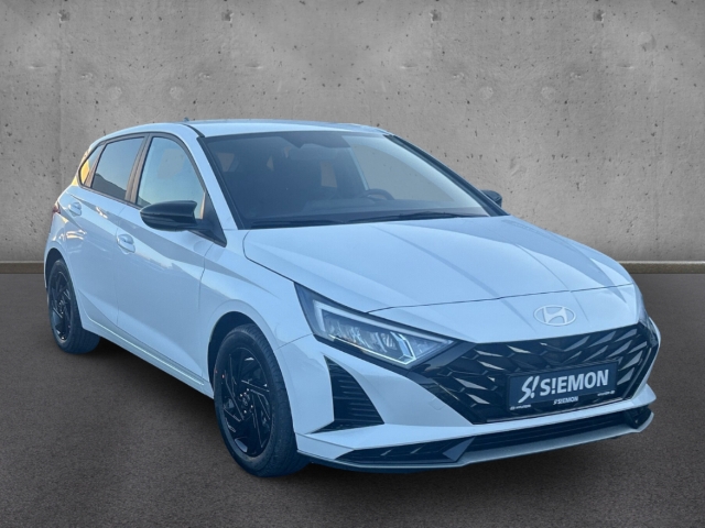 Fahrzeugabbildung Hyundai i20 FL MY26 1.0 T-GDI MT Blackline Navi Soundsystem Bose LED Apple CarPlay Android Auto