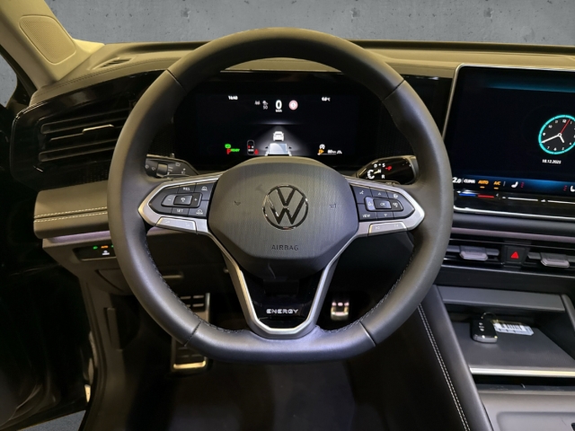 Fahrzeugabbildung Volkswagen Tiguan 1.5 eTSI Energy AHK Navi 360 Kam ACC elek