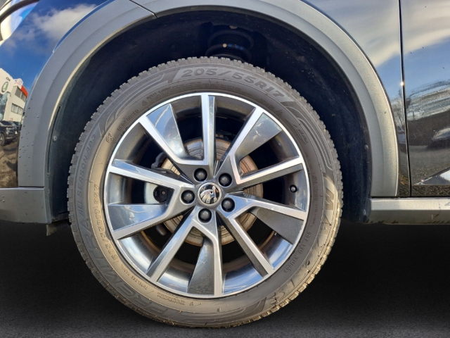 Fahrzeugabbildung SKODA Kamiq 1.0 TSI DSG Scout LED Navi Temp SHZ Kamera