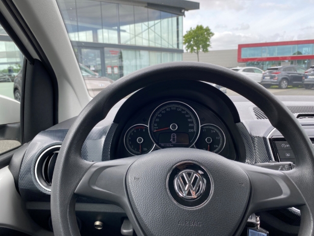 Fahrzeugabbildung Volkswagen up! 1.0 move KLIMA SHZ PDC DRIVE-PAKET PLUS