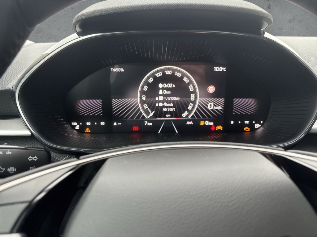 Fahrzeugabbildung SKODA Fabia 1.0 TSI SELECTION Klimaauto LED CarPlay