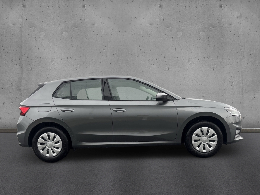 Fahrzeugabbildung SKODA Fabia 1.0 TSI SELECTION Klimaauto LED CarPlay