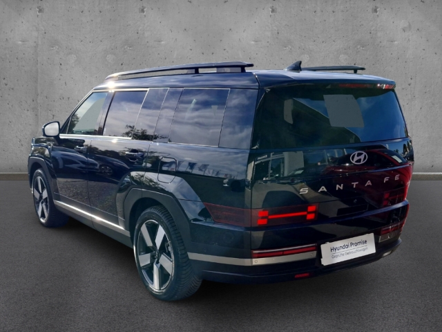 Fahrzeugabbildung Hyundai SANTA FE PHEV 1.6 AT 4WD Signature Komf-P Tech-P HUD Niveau Navi Leder Digitales Cockpit