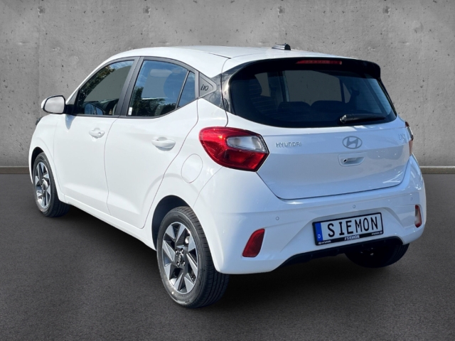 Fahrzeugabbildung Hyundai i10 FL MY25 1.0 5-AMT Trend Navi Apple CarPlay Android Auto Musikstreaming DAB SHZ