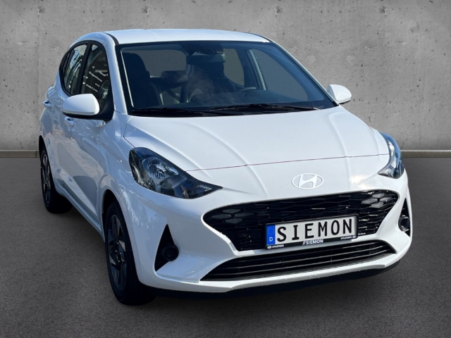 Fahrzeugabbildung Hyundai i10 FL MY25 1.0 5-AMT Trend Navi Apple CarPlay Android Auto Musikstreaming DAB SHZ