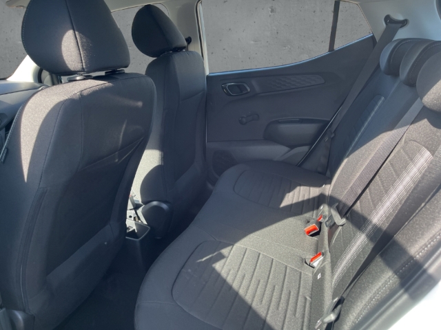 Fahrzeugabbildung Hyundai i10 FL MY25 1.0 5-AMT Trend Navi Apple CarPlay Android Auto Musikstreaming DAB SHZ