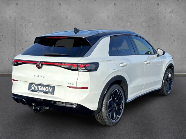 Fahrzeugabbildung Volkswagen T-Roc 1.5 eTSI R-Line IQ.LIGHT Navi AHK ACC SHZ