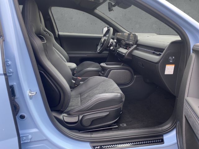 Fahrzeugabbildung Hyundai IONIQ 5 4WD 84kWh N-Performance Sitz-Paket HUD Navi Leder Digitales Cockpit