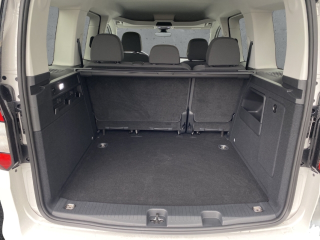 Fahrzeugabbildung Volkswagen Caddy Kombi 1.5 TSI LED SHZ Tempo AppConn Climat