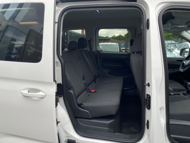 Fahrzeugabbildung Volkswagen Caddy Kombi 1.5 TSI LED SHZ Tempo AppConn Climat