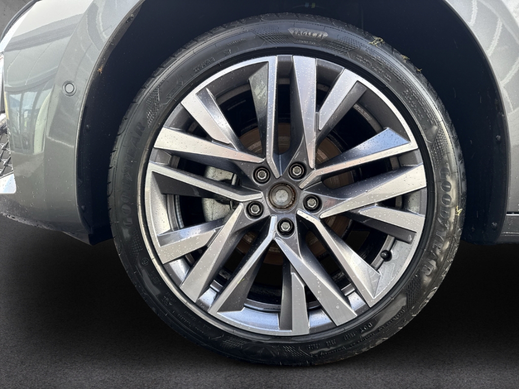 Fahrzeugabbildung SKODA Octavia Combi 1.5 TSI mHEV DSG BALANCE LED Navi SHZ