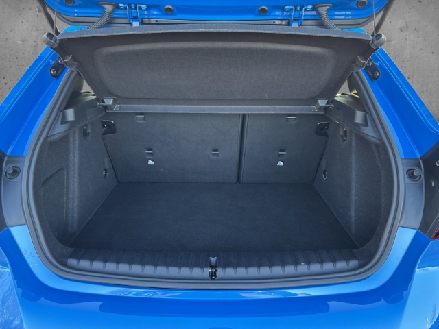 Fahrzeugabbildung BMW M135 i xDrive M Sport LED Klimaat SHZ Navi PDC