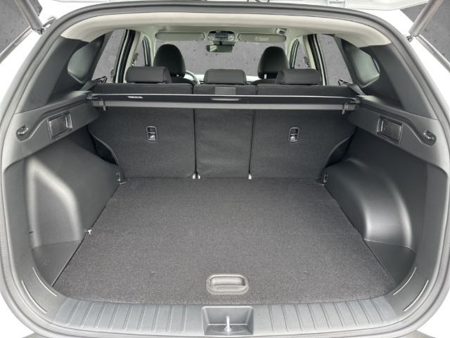 Fahrzeugabbildung Hyundai TUCSON PHEV 1.6 T-GDi 4WD A/T TREND el. Heckklappe Navi digitales Cockpit LED