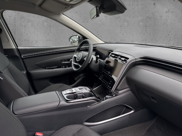 Fahrzeugabbildung Hyundai TUCSON PHEV 1.6 T-GDi 4WD A/T TREND el. Heckklappe Navi digitales Cockpit LED