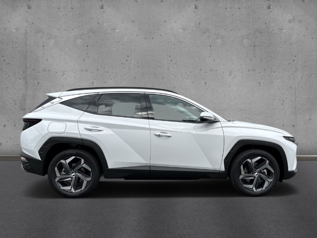 Fahrzeugabbildung Hyundai TUCSON PHEV 1.6 T-GDi 4WD A/T TREND el. Heckklappe Navi digitales Cockpit LED
