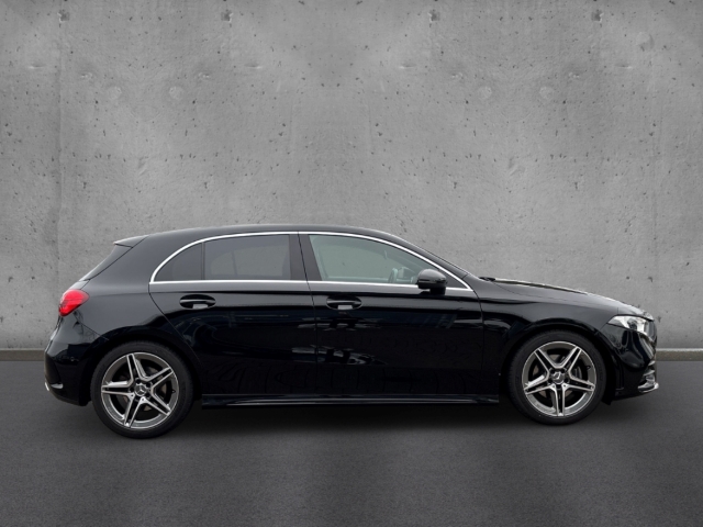 Fahrzeugabbildung Mercedes-Benz A 200 AMG Line Navi Temp Widescreen SHZ PDC