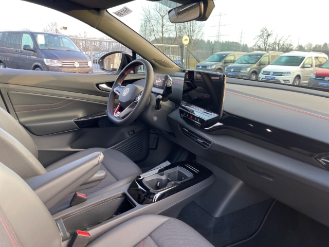Fahrzeugabbildung Volkswagen ID.4 GTX Wärmepumpe AHK Navi HuD EasyOpen 360°K ACC
