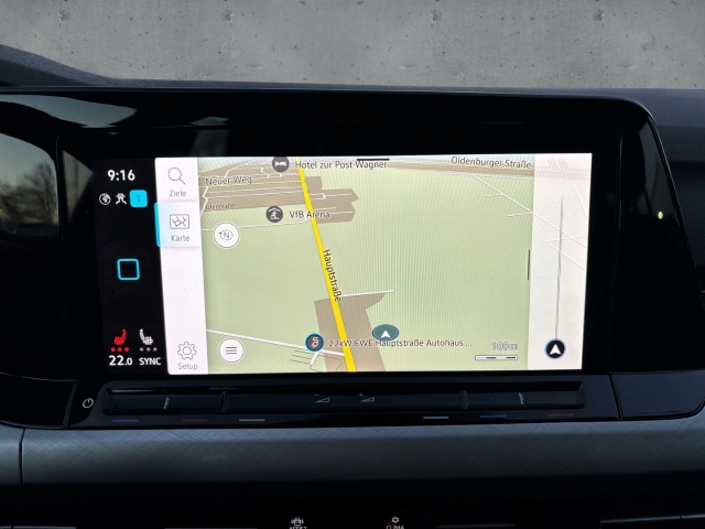 Fahrzeugabbildung Volkswagen Golf 8 Variant TDI DSG Life AHK Navi ACC Kamera