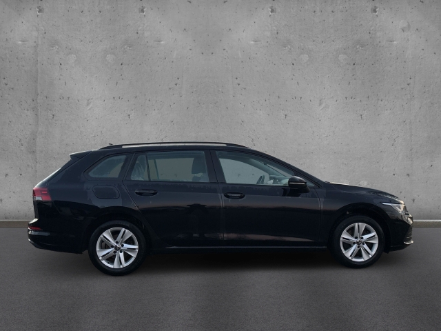 Fahrzeugabbildung Volkswagen Golf 8 Variant TDI DSG Life AHK Navi ACC Kamera