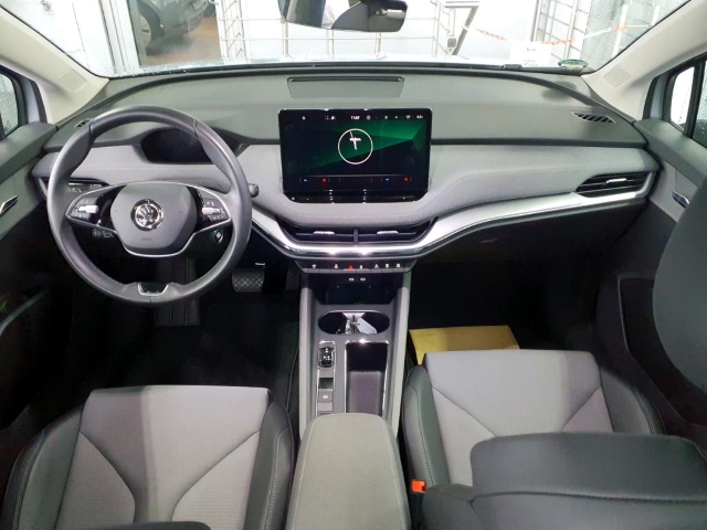 Fahrzeugabbildung SKODA Enyaq iV 60 Loft AHK NAV LED PDC GRA R-Kam FrontAss
