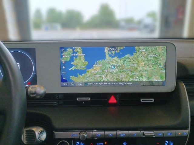 Fahrzeugabbildung Hyundai IONIQ 5 77,4kWh 2WD MY24 TECHNIQ Assist-P. 20LM el.Heckklappe Navi Digitales Cockpit