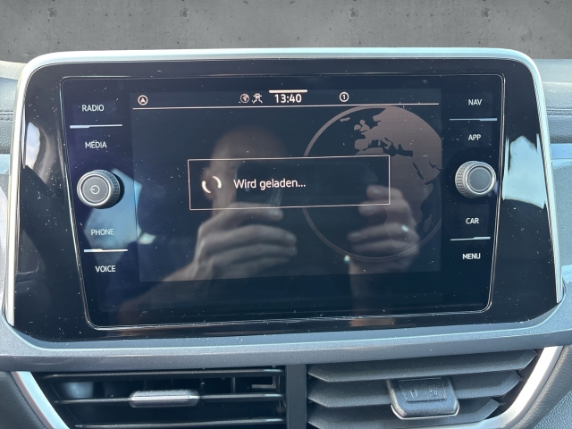 Fahrzeugabbildung Volkswagen T-Roc 1.5 TSI DSG Style LED+ ACC SHZ PDC AppConn