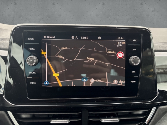 Fahrzeugabbildung Volkswagen T-Roc Cabriolet 1.5 TSI R-Line R-Kamera ACC Navi