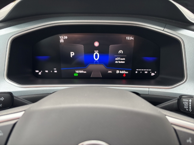 Fahrzeugabbildung Volkswagen T-Roc 1.5 l TSI DSG Goal AHK LED Kamera SHZ PDC