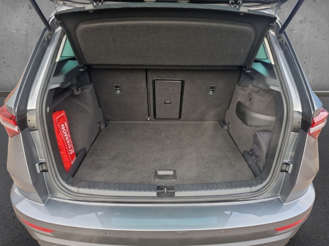 Fahrzeugabbildung SKODA Karoq TDI 4x4 DSG Style AHK Pano Nav ACC SHZ Kam