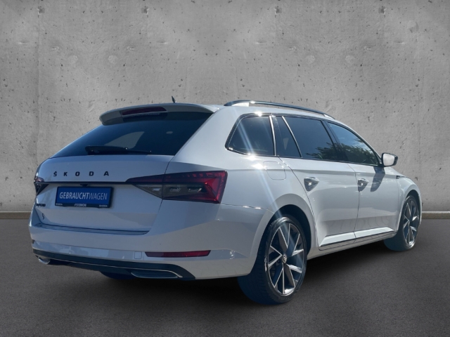 Fahrzeugabbildung SKODA Superb Combi 2.0 TDI Sportline PDC ACC SHZ LED