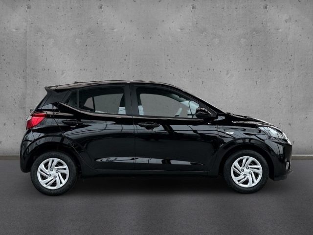 Fahrzeugabbildung Hyundai i10 FL MY25 1.0 GDi SELECT Navi Rückfahrkam BT DAB Android Auto Apple CarPlay