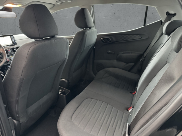 Fahrzeugabbildung Hyundai i10 FL MY25 1.0 GDi SELECT Navi Rückfahrkam BT DAB Android Auto Apple CarPlay