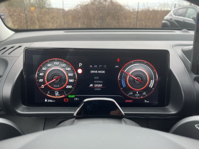 Fahrzeugabbildung Hyundai INSTER EV 42kWh SELECT Navi ACC Apple CarPlay Android Auto Klimaautom Musikstreaming DAB Keyless Entry