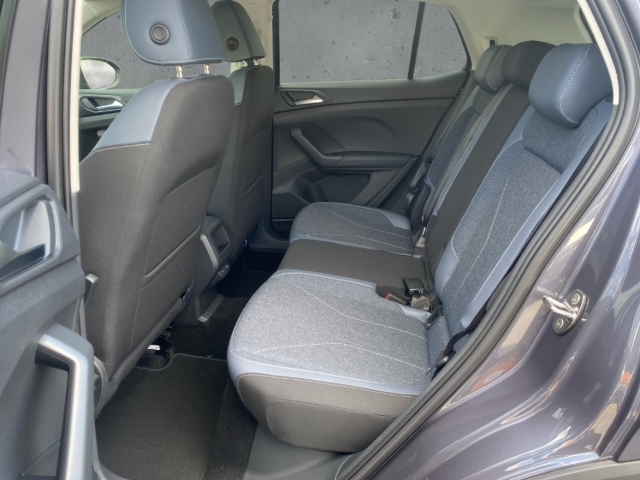 Fahrzeugabbildung Volkswagen T-Cross 85 kW EU6e Style 1.0 l TSI OPF 7-Gang-DSG