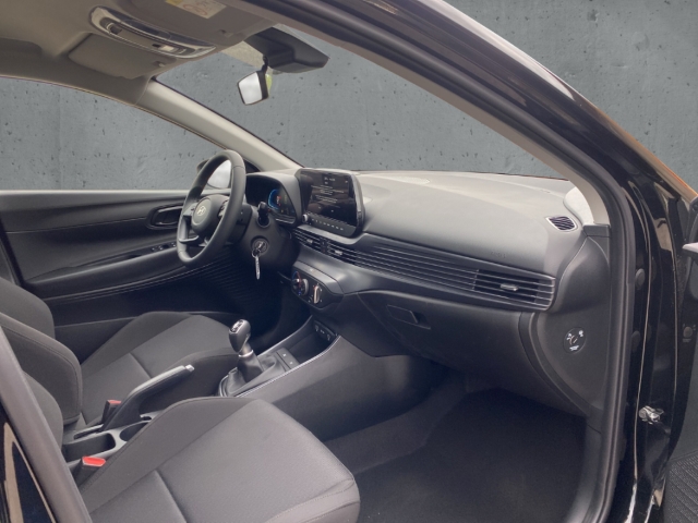 Fahrzeugabbildung Hyundai BAYON 1.0 T-Gdi Select MJ25 DAB Navi Kamera Apple CarPlay Fernlichtass. Verkehrszeichenerk.