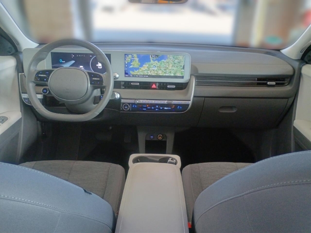 Fahrzeugabbildung Hyundai IONIQ 5 77,4kWh 2WD DYNAMIQ LED-Paket Navi Digitales Cockpit ACC Apple CarPlay