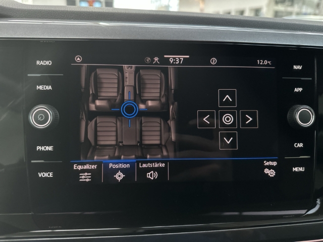 Fahrzeugabbildung Volkswagen Polo 1.0 TSI DSG Style IQ.LIGHT Navi ACC SHZ PDC