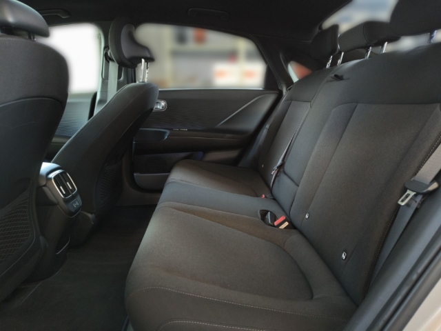 Fahrzeugabbildung Hyundai IONIQ 6 77,4kWh 4WD TECHNIQ Glasschiebedach HUD Navi Digitales Cockpit LED Blendfreies Fernl.