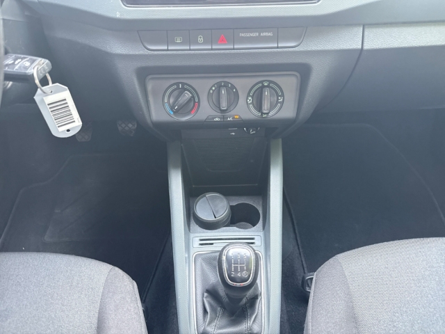 Fahrzeugabbildung SKODA Fabia Cool Plus 1.0 MPI Klima Spieg. beheizbar