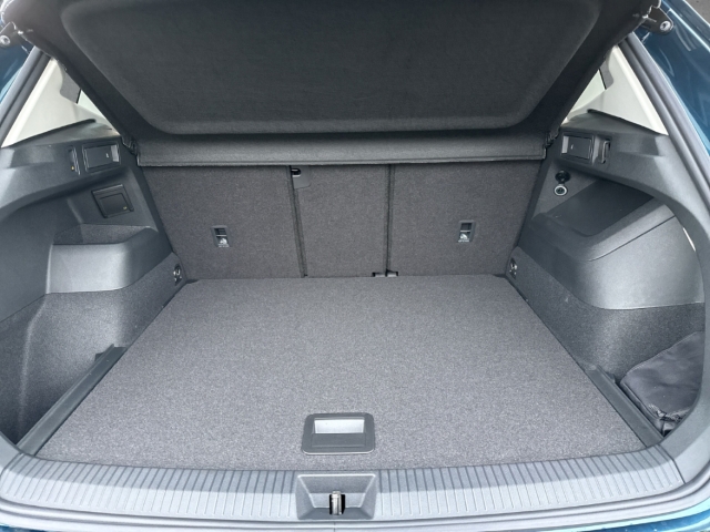 Fahrzeugabbildung Volkswagen Tiguan 1.5 eTSI Energy AHK Navi 360 Kam ACC elek